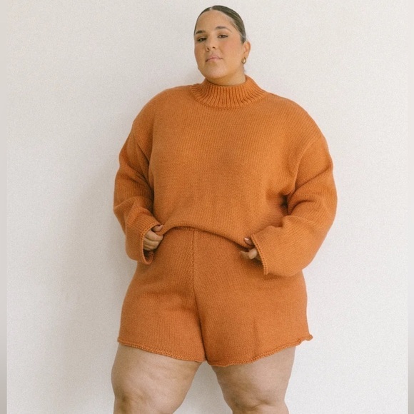 The Lullaby Club Sarah Chunky Knit Shorts + Jumper in Burnt Orange - Picture 1 of 16